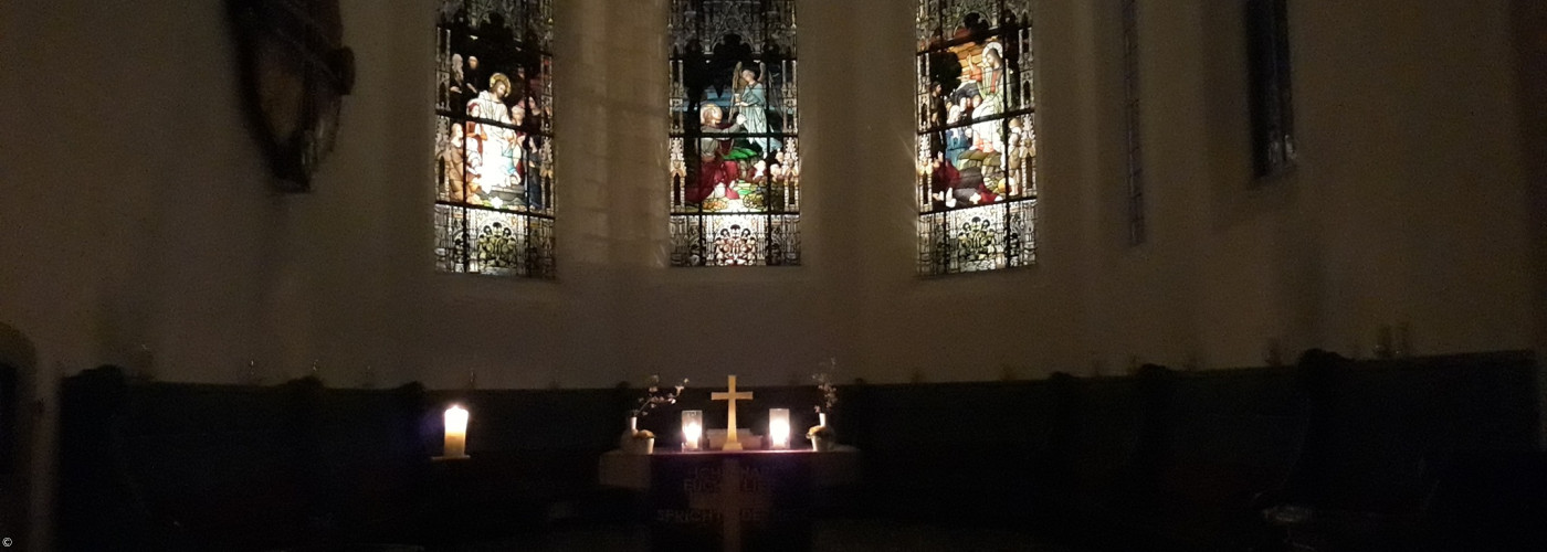 St.-Johanniskirche innen abend